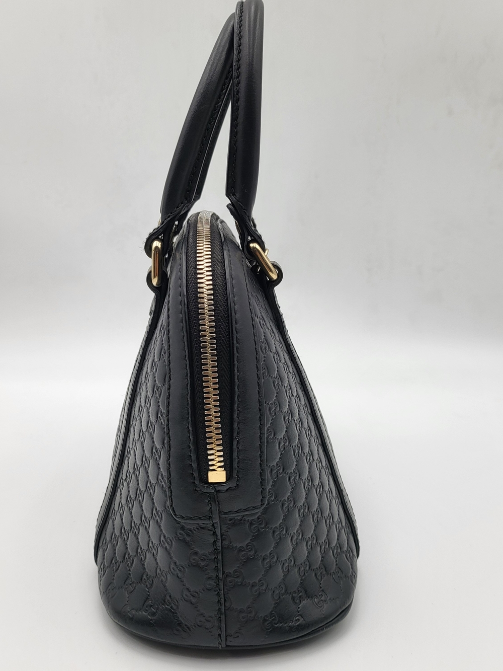 GUCCI Microguccissima Mini Dome Bag Black..Authentic.. - Picture 4 of 16